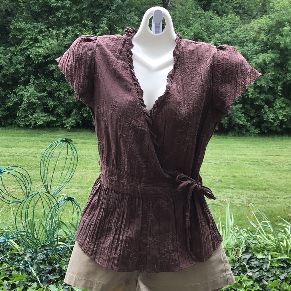BROWN WRAP TOP